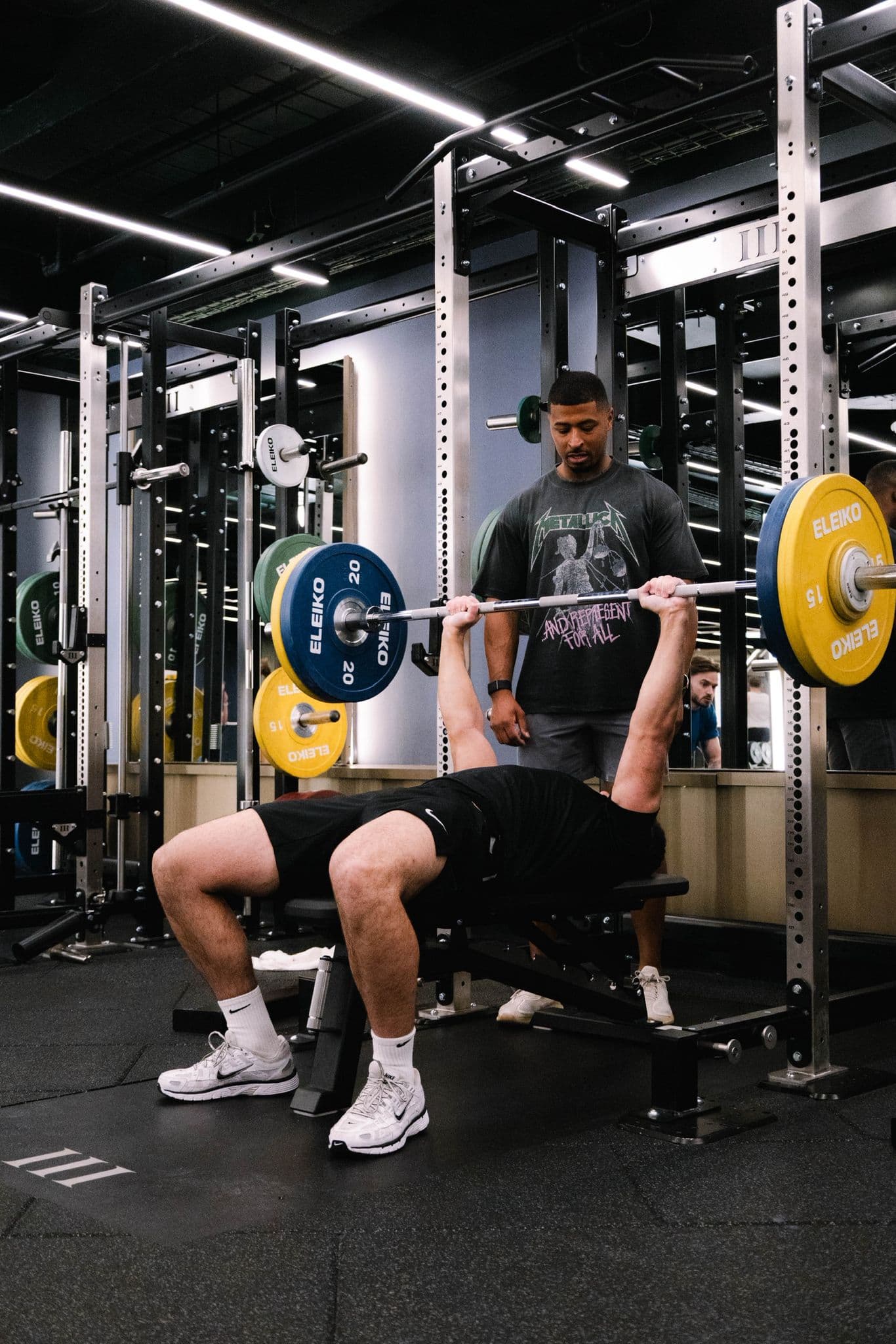 Bench press under direct one-to-one coaching
